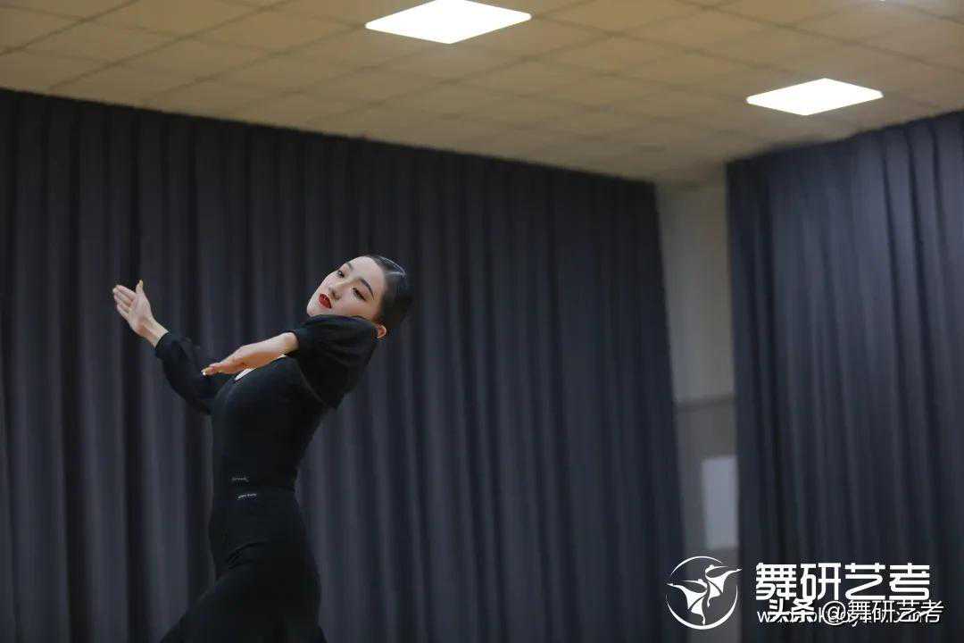 摆荡、倾斜、升降到底有什么不同？看完这篇立马搞懂