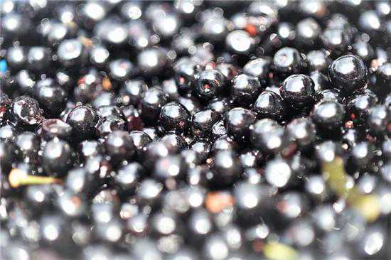 花生含油量这么高，吃花生不就相当于喝花生油吗？