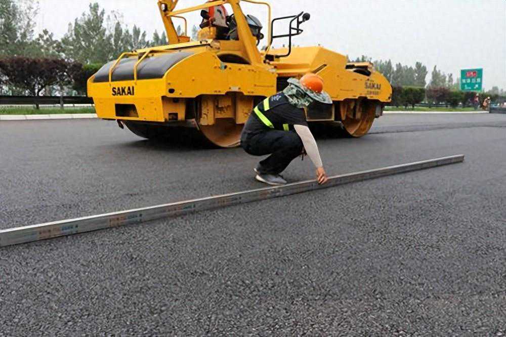 激光检测仪在沥青路面平整度检测中的应用