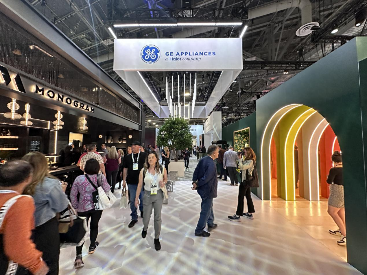 通用家电首创可拆卸底盘烤箱亮相KBIS展