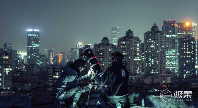 这台两用望远镜，帮你在城市里找回儿时的壮丽星空