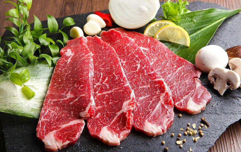 别再用水直接泡了！冷冻肉该如何解冻？