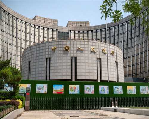 十年前，我国仅2万名精神科医生，现增长到4万名。近10年的中国精神病学学科迎来了黄金时期
